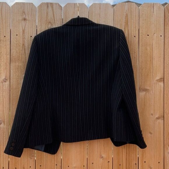 🔥 Take 50% OFF- Tahari Women’s Navy Striped Blazer Jacket With Inner, Size-18 - Picture 6 of 11